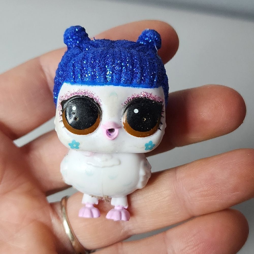 LOL Surprise Pets Winter Disco Glitter Series Hootie Q.T. Ultra Rare